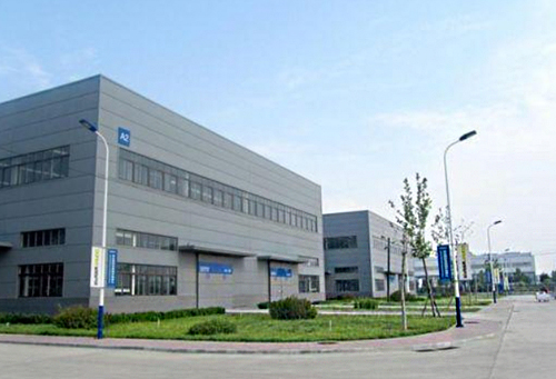 瑪克伯爵取得一種冰火板固定結(jié)構(gòu)專利，能夠通過夾持件與推板對不同尺寸的板材進(jìn)行快速固定:冰火板
